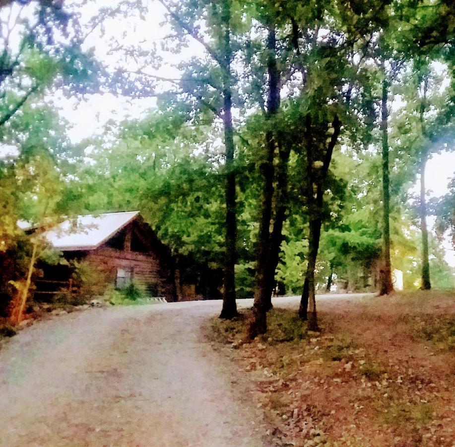 Cherokee Mountain Log Cabins 유레카 스프링스 외부 사진