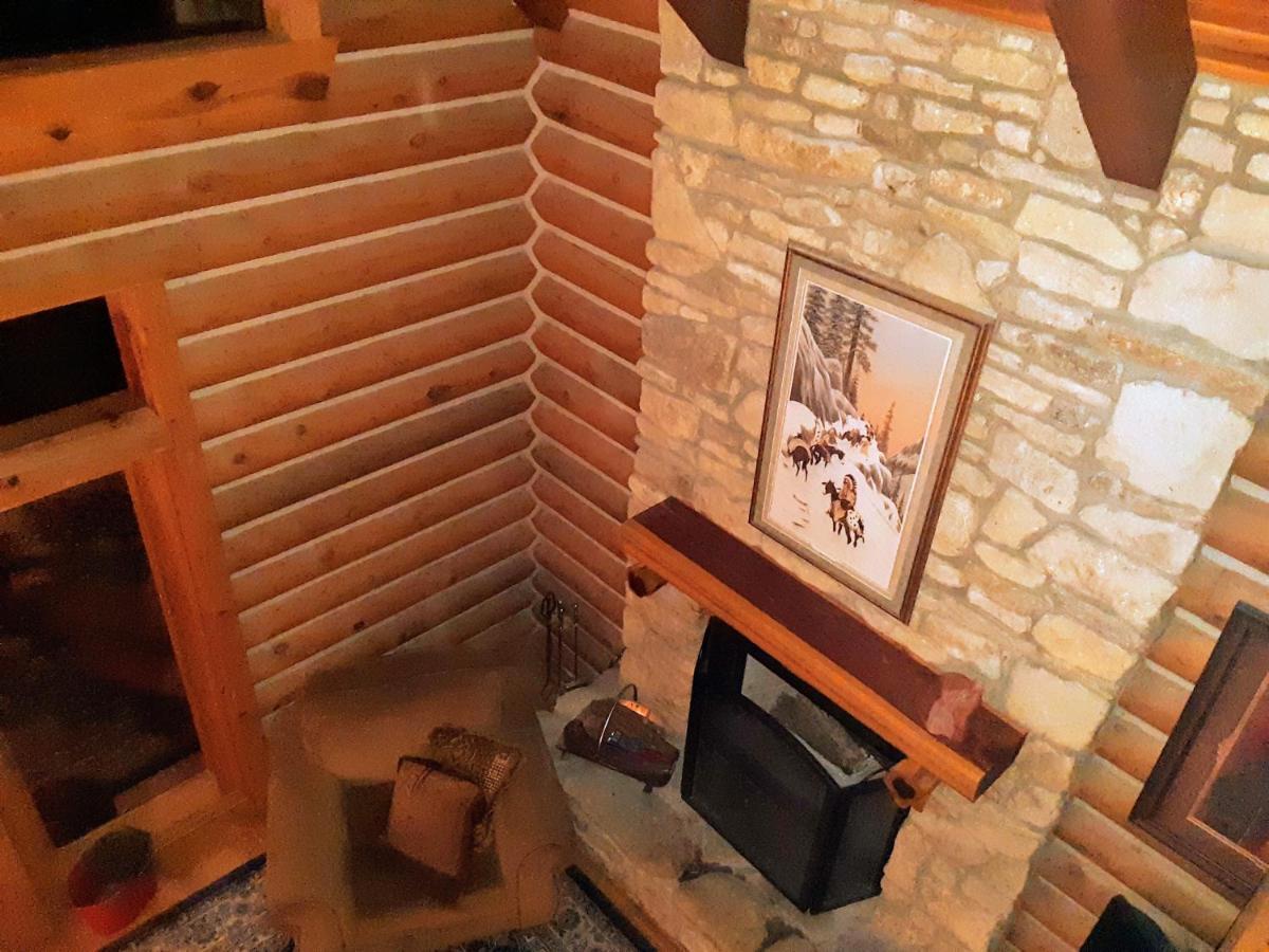 Cherokee Mountain Log Cabins 유레카 스프링스 외부 사진