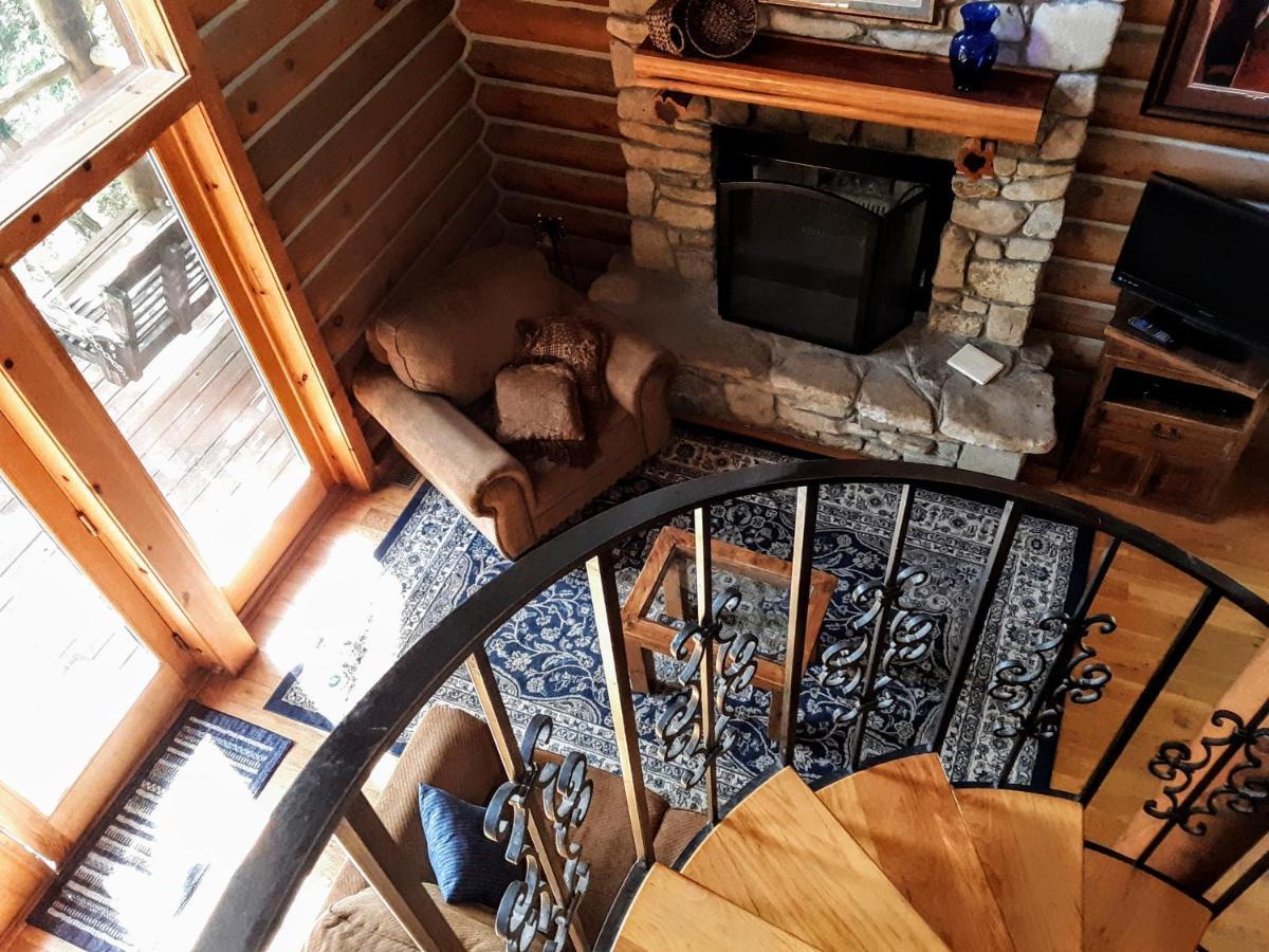 Cherokee Mountain Log Cabins 유레카 스프링스 외부 사진