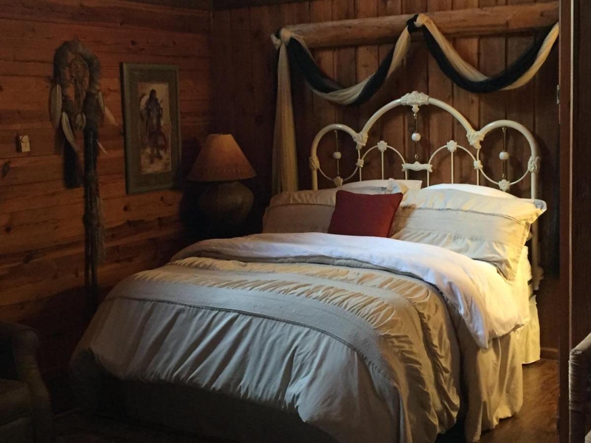 Cherokee Mountain Log Cabins 유레카 스프링스 외부 사진